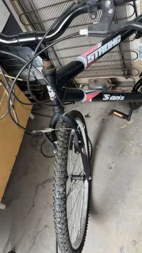 Bicicleta string de macha semi nova