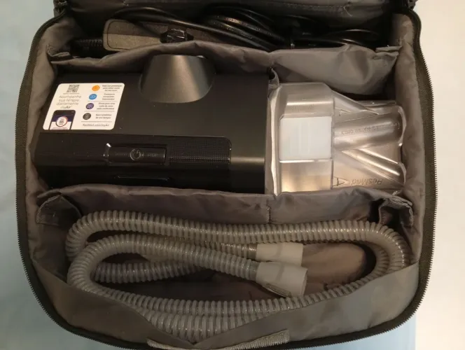 Novissimo.Bivolt. CPAP Automático AirSense10 AutoSet, umidificador.