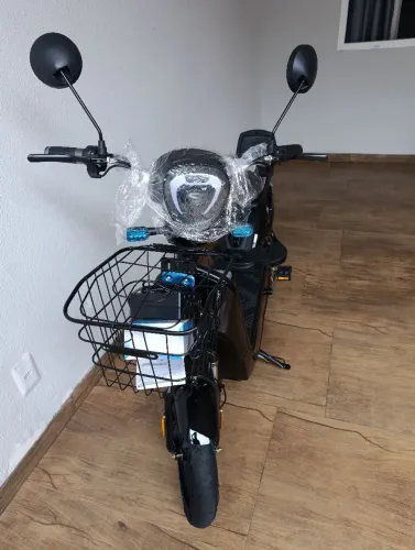 Moto elétrica nova