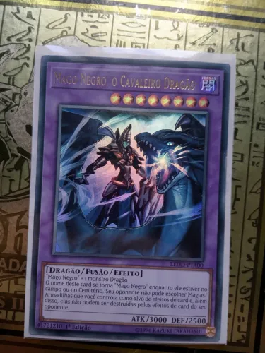 Mago negro, o cavaleiro dragão - Carta Yu-Gi-Oh em português