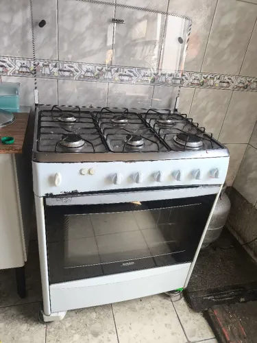 Fogão de 6 bocas " ler o anúncio"