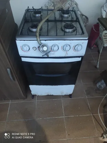 Vendo fogão.