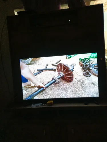 Vendo TV nova com dias de uso marca AIWA. 