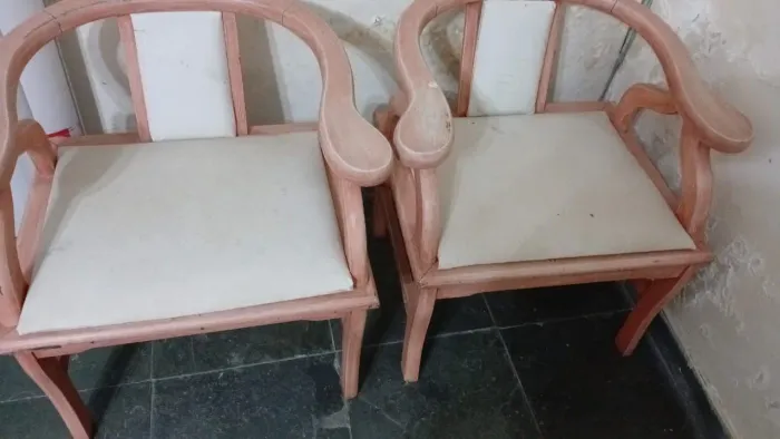 Poltrona de madeira 