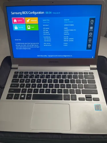 Samsung Ultrabook i7 SSD 256GB 8GB RAM + Fonte Original e Case