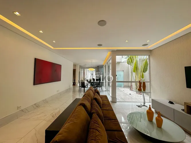Belíssima Casa para locação no Condominio Fazenda da Serra por R$21.000,00