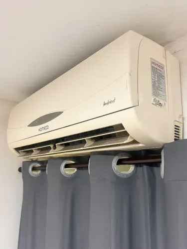 AR CONDICIONADO Komeco de 9.000 BTUs 