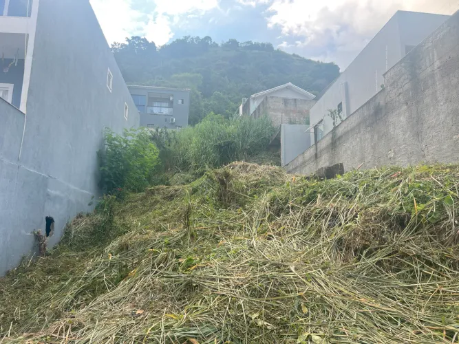 Terreno em condomínio na taquara