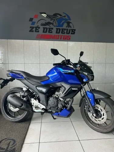 Fz15 0km emplacada financiamos pelo banco ipva 2025 pago