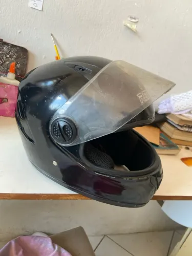 Capacete