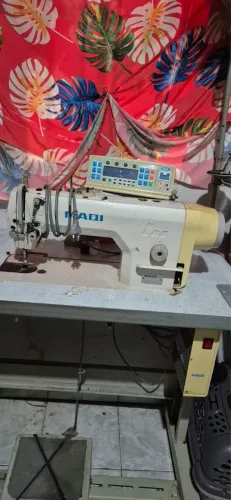 Máquina de costura