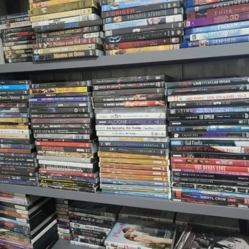Lote 10 DVDs de Musica Naicionais e Internacionais Originais Aleatórios Diversos Titulos