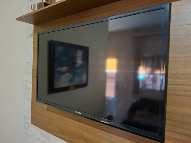 3 televisores (2 Samsung e 1 Semp Toshiba) Por R$ 800,00