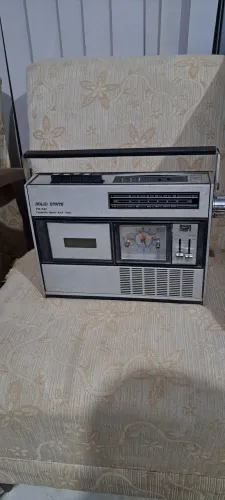 Rádio Toca fitas antigo Solid State (leia anúncio)