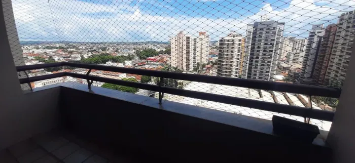 Vendo Apartamento Centro.