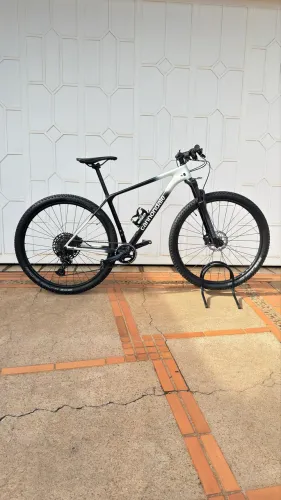 Bicicleta MT Cannondale F SI Carbon