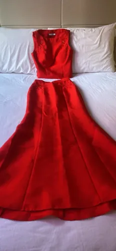 Conjunto vermelho - tamanho P