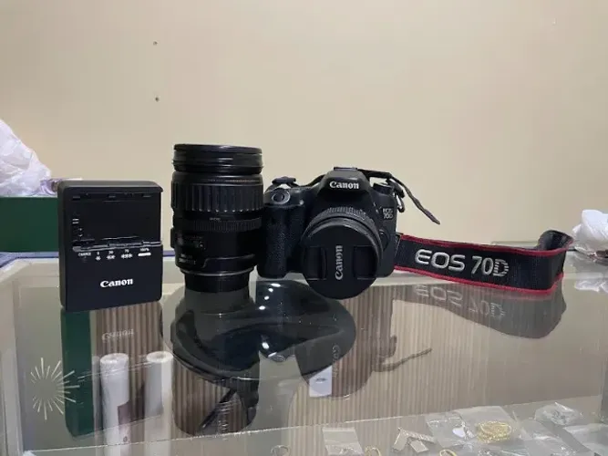 Canon 70D + Objetivas 18-55 + 28-135 + Flash
