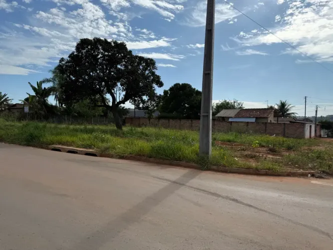 Lote de Esquina 471m² na Av. Comercial Setor Rosa dos Ventos | Aparecida de Goiânia