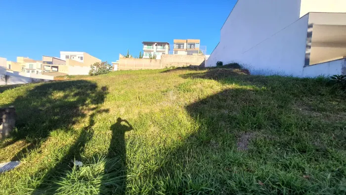 Terreno com linda vista no condomínio Nova Gramado.