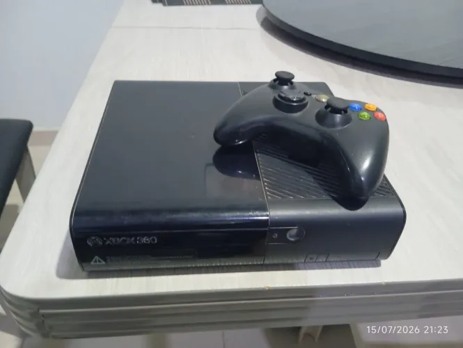 Xbox 360 semi-novo