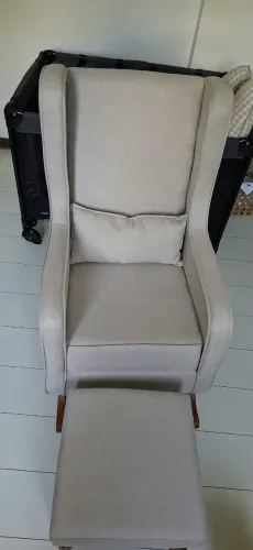 Poltrona de amamentação