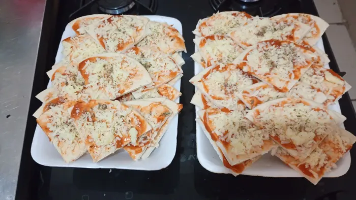 Mini pizza festa 60 reais cento