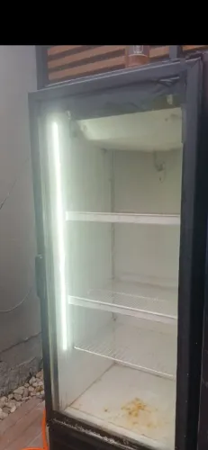GELADEIRA EXPOSITORA