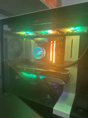 PC GAMER FULL RGB