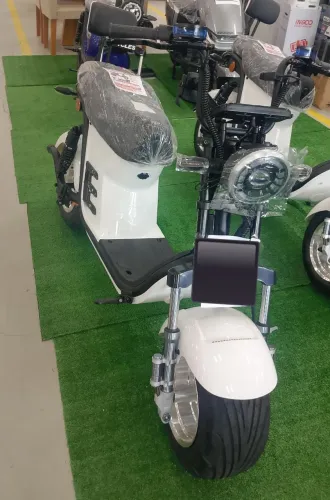 Moto elétrica top OKM