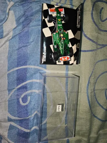 Minichamps 1/43 Jaguar 2004 Mark Webber
