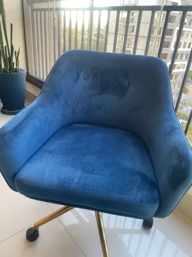 Cadeira de escritório azul veludo