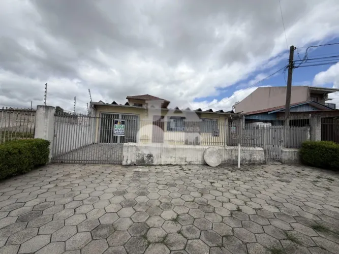 Casa Residencial com 1 quarto para alugar por R$ 1300.00, 22.00 m2 - SITIO CERCADO - CURIT