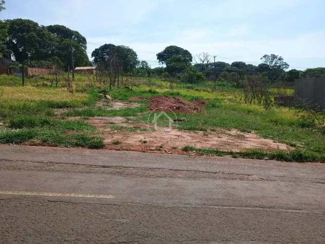 TERRENO NO RESIDENCIAL GAMA