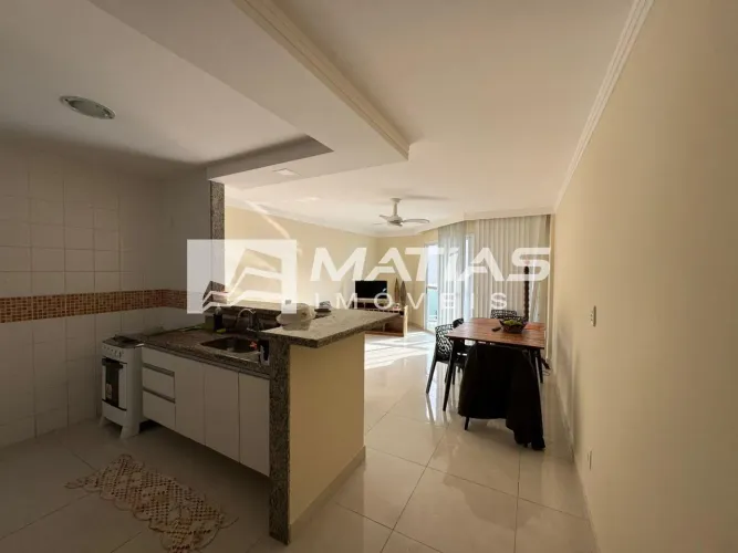 Aluguel de Apartamento de 2 Quartos no Centro de Guarapari-ES: 1 Suite, 1 Sala, 2 Banheiro