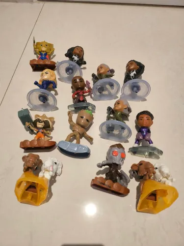 Lote 13 Brinquedos Mc Donalds Mc Lanche Feliz Marvel DC Super Heróis