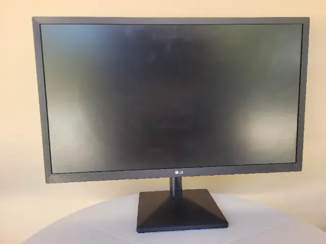 Monitor LG de 24 polegadas