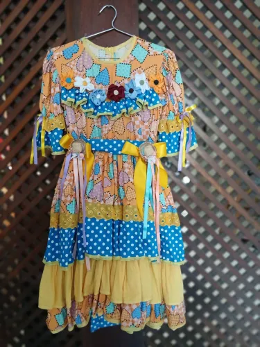 Vendo vestido infantil de São João usado um vez 