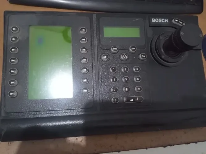 TECLADO COM JOYSTICK