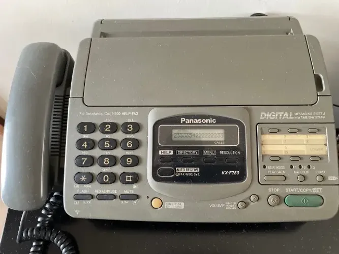 Telefone Fax com Secretária Electrónica Panasonic KX-F780