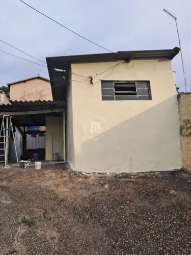 CASA À VENDA COM 2 DORMITÓRIOS E EDÍCULA COM 1 QUARTO NO JARDIM MARTINS - JUNDIAÍ/SP.