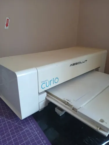 silhouette Curio 