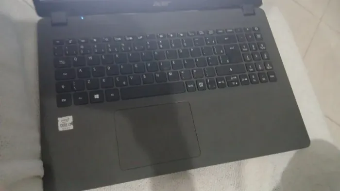 VENDO NOTEBOOK ACER ASPIRE 3