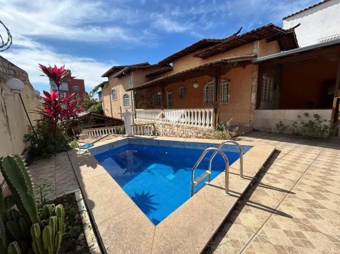 Casa para aluguel, 4 quartos, 4 vagas, Parque Belo Horizonte Industrial - Contagem/MG