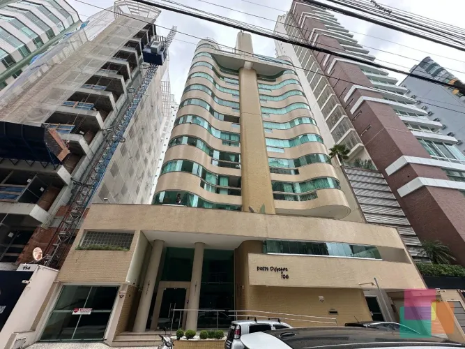 BALNEáRIO CAMBORIú - Padrão - Centro