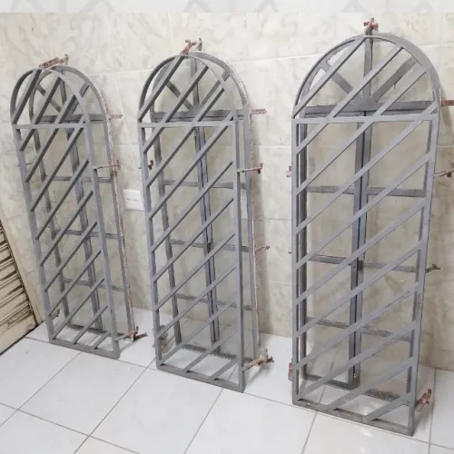 Janelas Capelinha com Grade