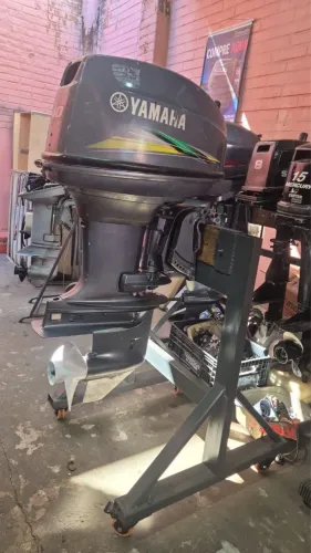 Motor yamaha 40