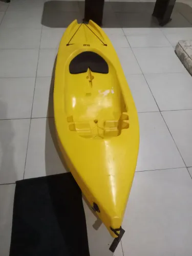 Caiaque excelente pouquíssimo usado