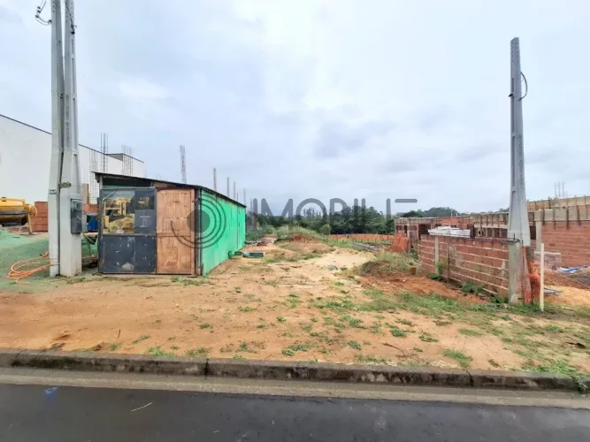 Terreno com 300 m² no Residencial Costa das Areias na cidade de Salto/SP