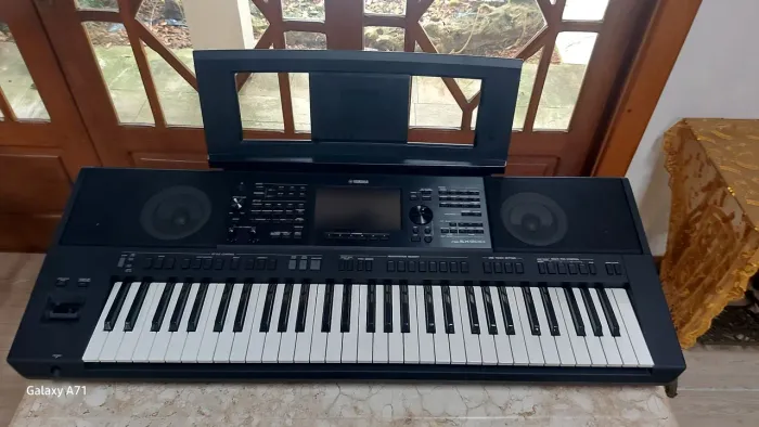 Teclado Yamaha PSR-SX900 Semi Novo, Menos de 6 Meses de Uso, Impecável